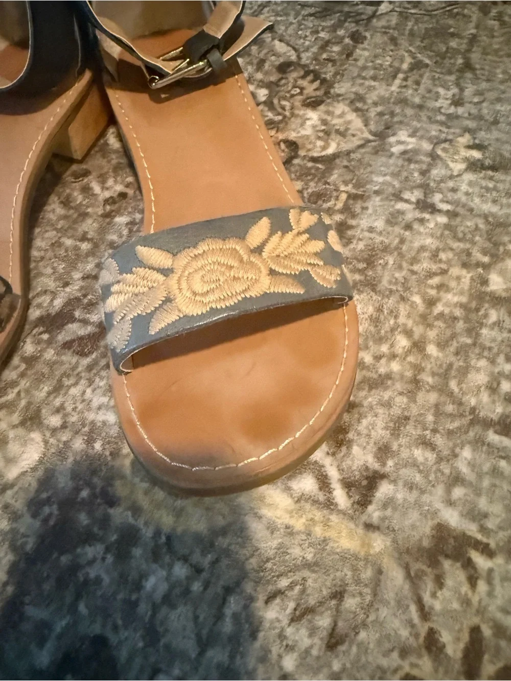 👡 Latigo Women’s Floral Embroidered Sandals in Denim Blue Leather Size 11